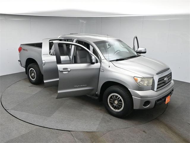 Photo of 2007 Silver Toyota Tundra
