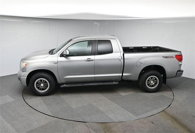 Photo of 2007 Silver Toyota Tundra