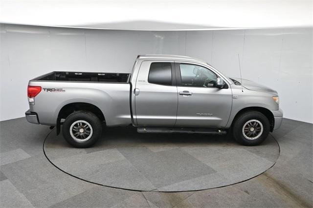 Photo of 2007 Silver Toyota Tundra