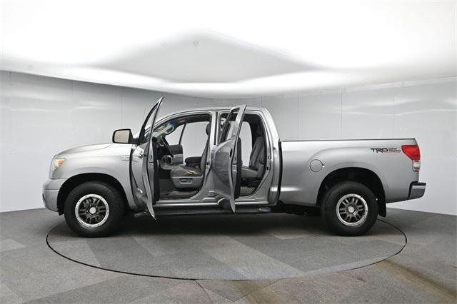 Photo of 2007 Silver Toyota Tundra