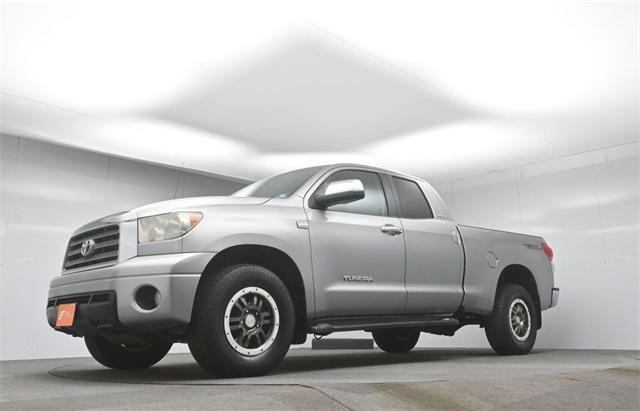 Photo of 2007 Silver Toyota Tundra