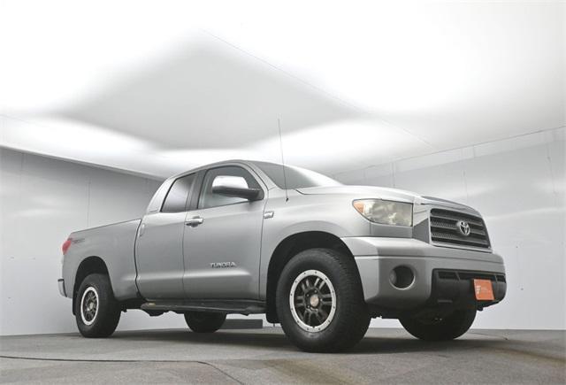 Photo of 2007 Silver Toyota Tundra