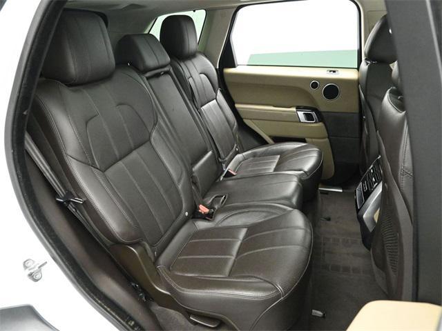 Photo of 2014 Fuji White Land Rover Range Rover Sport