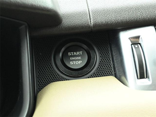 Photo of 2014 Fuji White Land Rover Range Rover Sport