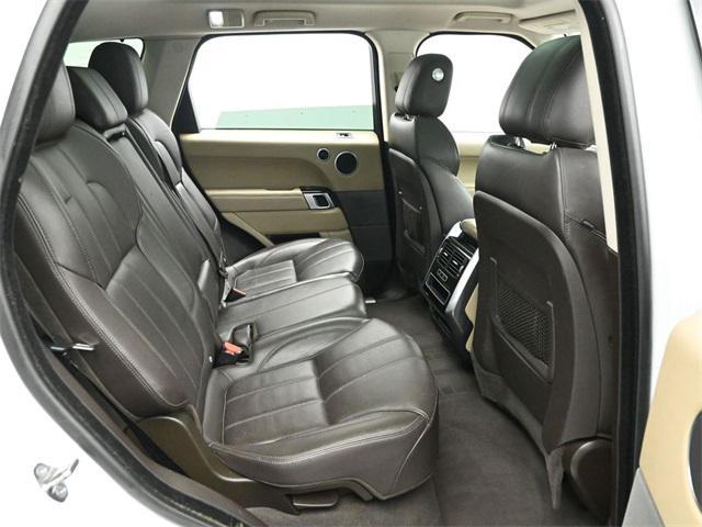 Photo of 2014 Fuji White Land Rover Range Rover Sport
