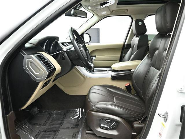 Photo of 2014 Fuji White Land Rover Range Rover Sport