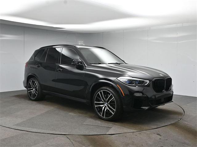 Photo of 2020 Black Sapphire Metallic BMW X5