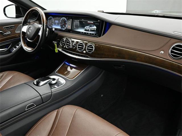 Photo of 2016 Black Mercedes-Benz S-Class
