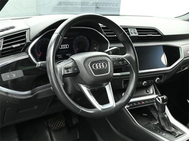 Photo of 2020 Glacier White Audi Q3