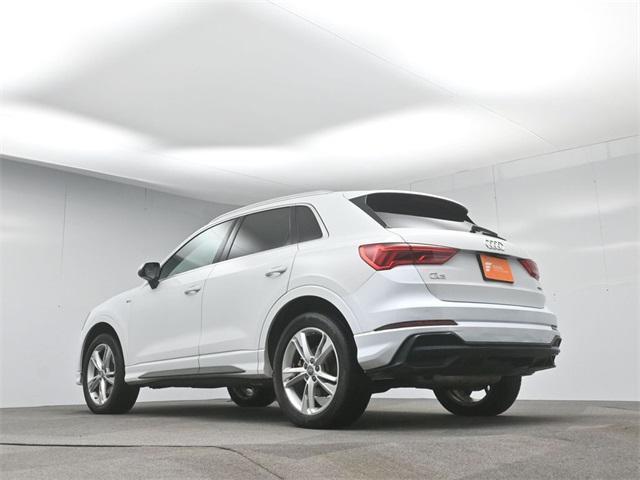 Photo of 2020 Glacier White Audi Q3