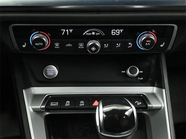 Photo of 2020 Glacier White Audi Q3