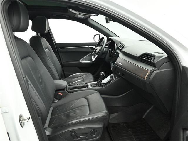 Photo of 2020 Glacier White Audi Q3