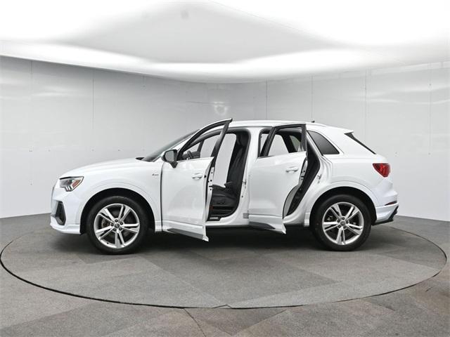 Photo of 2020 Glacier White Audi Q3