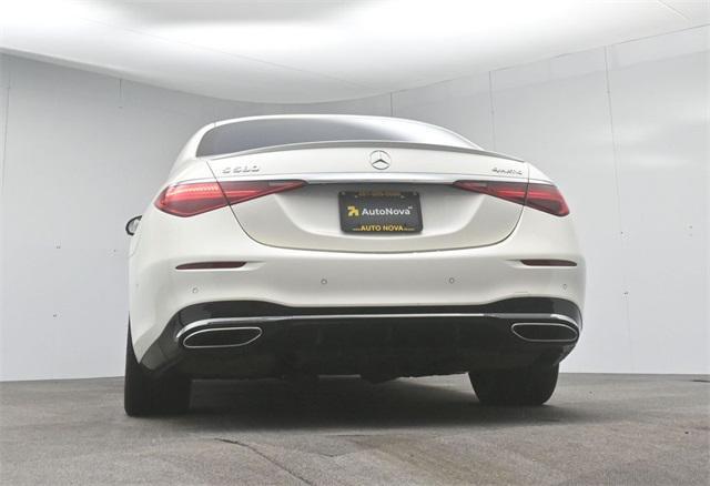 Photo of 2022 White Mercedes-Benz S-Class