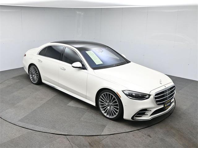 Photo of 2022 White Mercedes-Benz S-Class