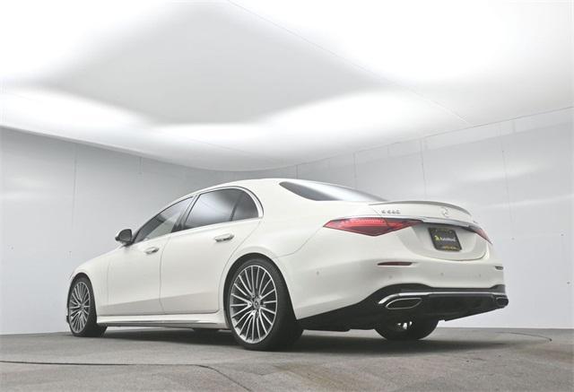 Photo of 2022 White Mercedes-Benz S-Class