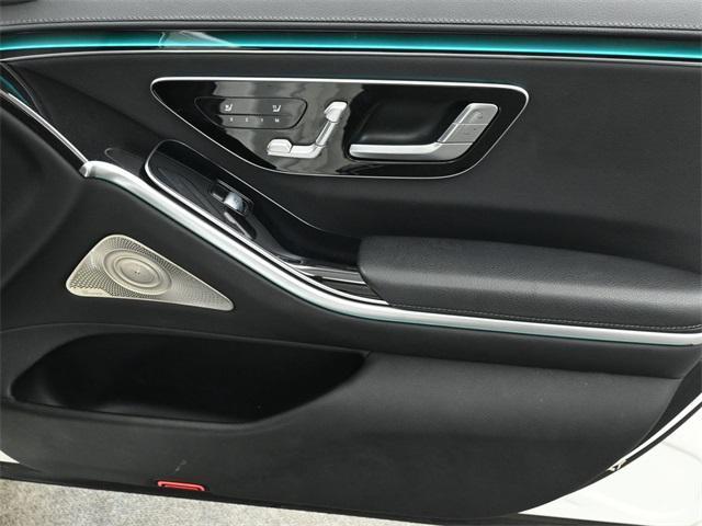 Photo of 2022 White Mercedes-Benz S-Class