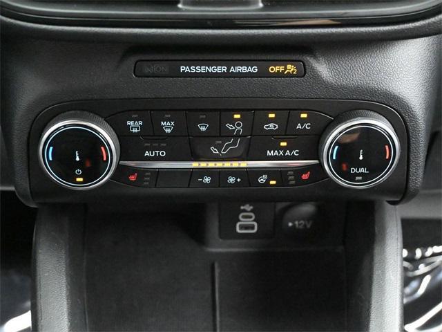 Photo of 2024 Carbonized Gray Metallic Ford Escape