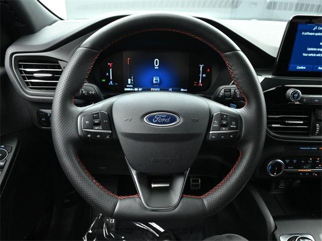 Photo of 2024 Carbonized Gray Metallic Ford Escape