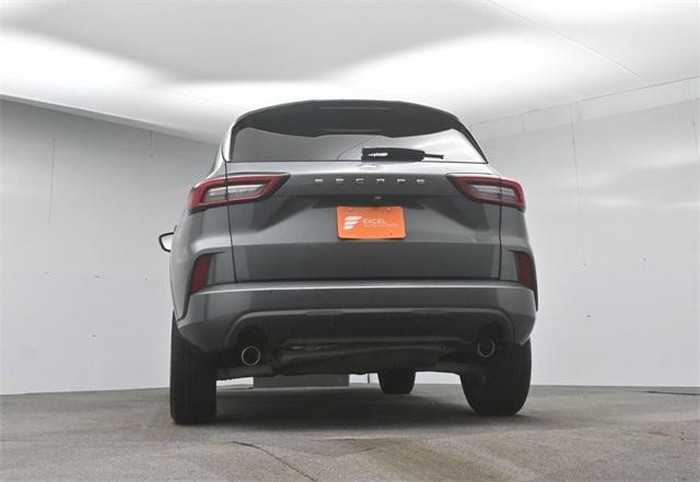 Photo of 2024 Carbonized Gray Metallic Ford Escape