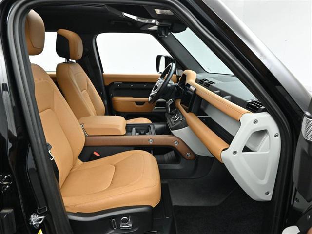 Photo of 2024 Santorini Black Metallic Land Rover Defender