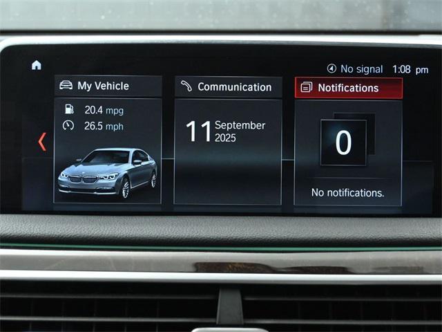 Photo of 2018 Alpine White BMW 750