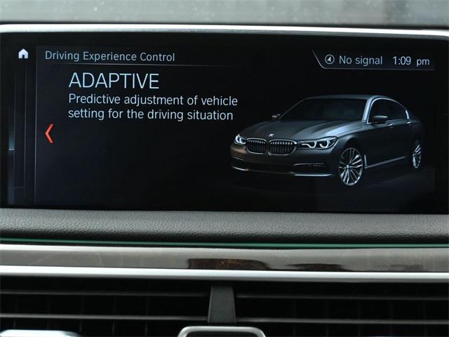 Photo of 2018 Alpine White BMW 750