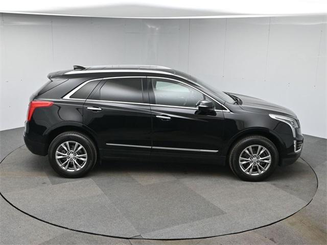 Photo of 2021 Stellar Black Metallic Cadillac XT5