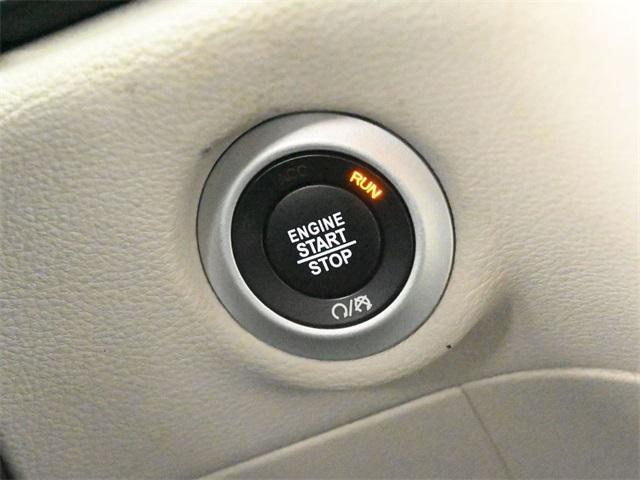 Photo of 2023 Bright White Clearcoat Chrysler Pacifica Hybrid