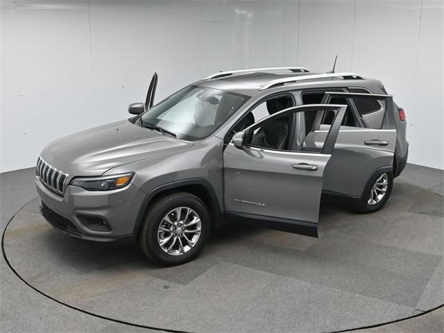 Photo of 2021 Sting-Gray Clearcoat Jeep Cherokee
