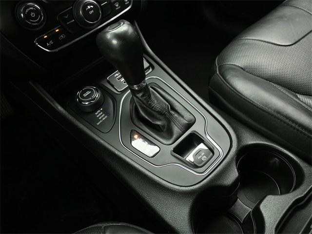 Photo of 2021 Sting-Gray Clearcoat Jeep Cherokee