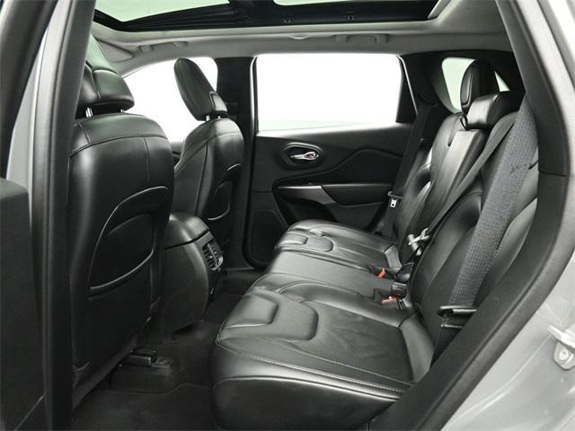 Photo of 2021 Sting-Gray Clearcoat Jeep Cherokee