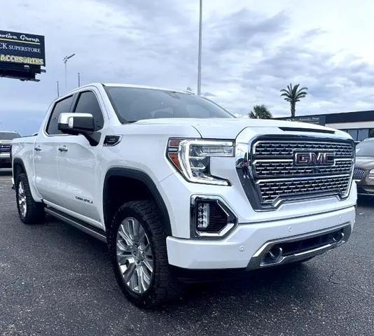 Photo of 2021 White GMC Sierra 1500
