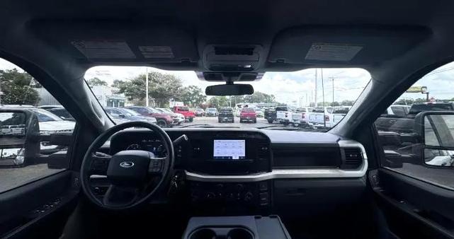 Photo of 2023 White Ford F-250