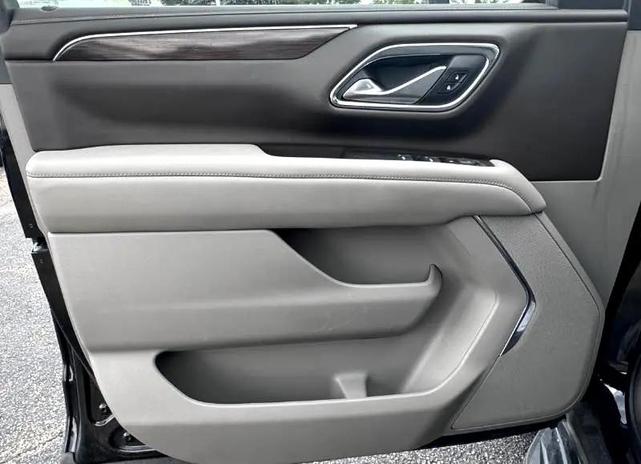 Photo of 2022 Black GMC Yukon XL