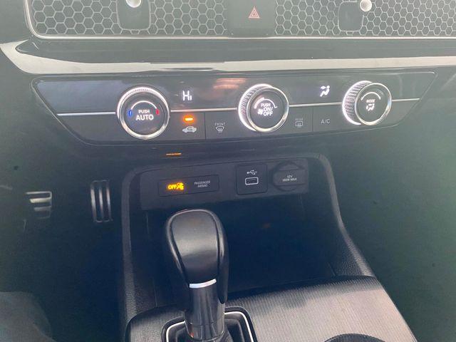 Photo of 2023 Lunar Silver Metallic Honda Civic