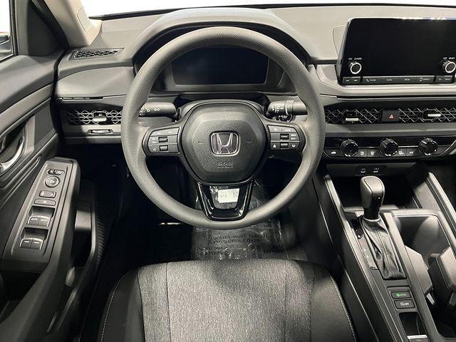 Photo of 2025 Platinum White Pearl Honda Accord