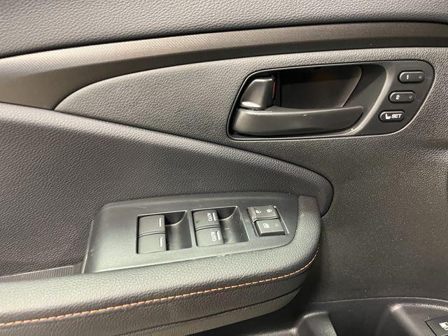 Photo of 2025 Crystal Black Pearl Honda Ridgeline