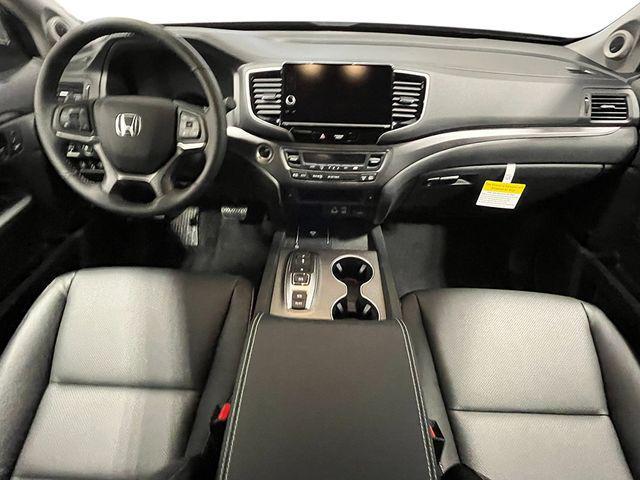 Photo of 2025 Platinum White Pearl Honda Ridgeline