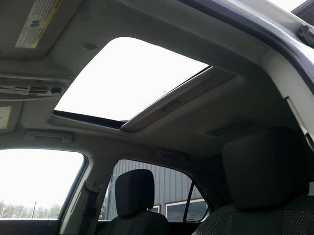 Photo of 2013 Silver Ice Metallic Chevrolet Equinox