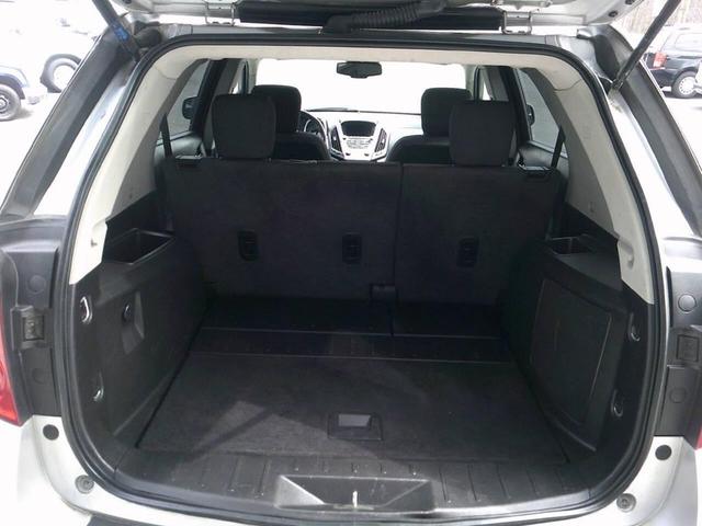 Photo of 2013 Silver Ice Metallic Chevrolet Equinox