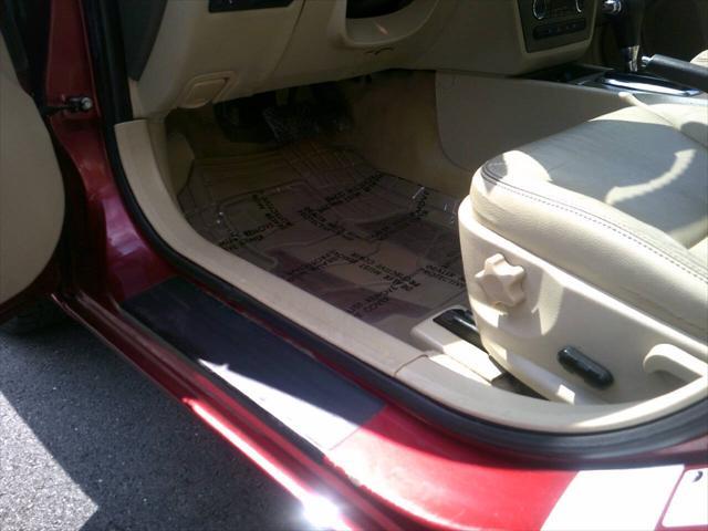 Photo of 2008 Vivid Red Clearcoat Metallic Mercury Milan