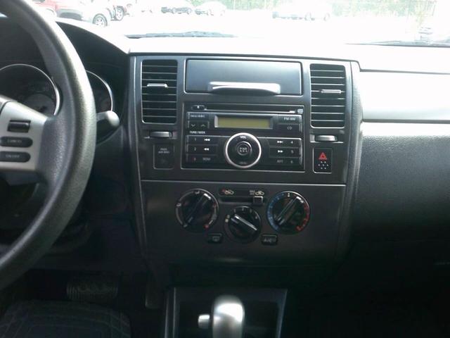 Photo of 2008 Red Alert Metallic Nissan Versa