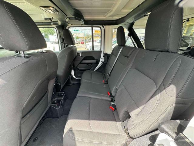 Photo of 2021 Bright White Clearcoat Jeep Wrangler Unlimited