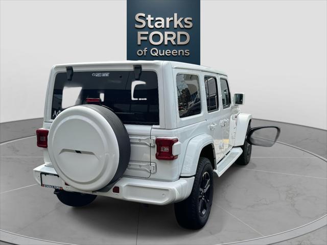 Photo of 2021 Bright White Clearcoat Jeep Wrangler Unlimited