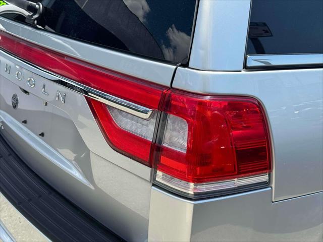 Photo of 2017 Ingot Silver Lincoln Navigator