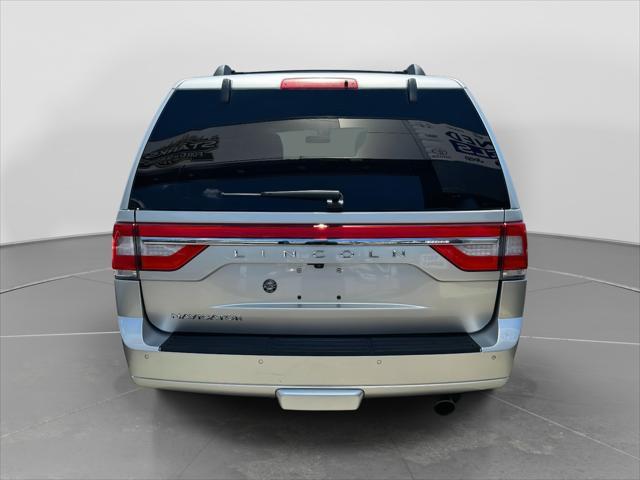 Photo of 2017 Ingot Silver Lincoln Navigator
