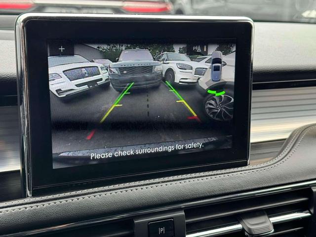 Photo of 2022 Infinite Black Metallic Clearcoat Lincoln Corsair
