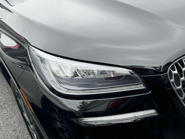 Photo of 2022 Infinite Black Metallic Clearcoat Lincoln Corsair