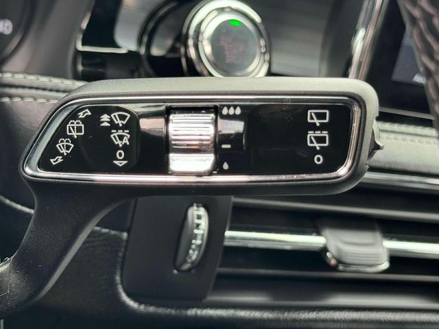 Photo of 2022 Infinite Black Metallic Clearcoat Lincoln Corsair
